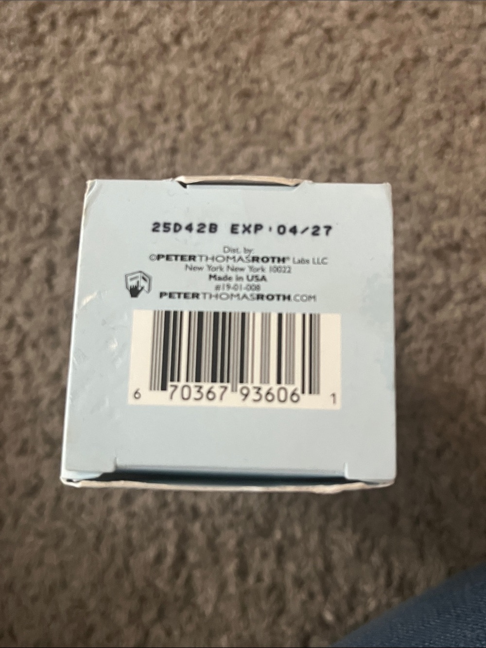 Peter Thomas Roth Water Drench Hyaluronic Cloud Moisturizer SPF 45 1.7 oz - Picture 2 of 3